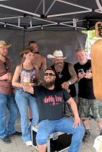 2025-09-21-US-Car-Treffen-Menschen_008